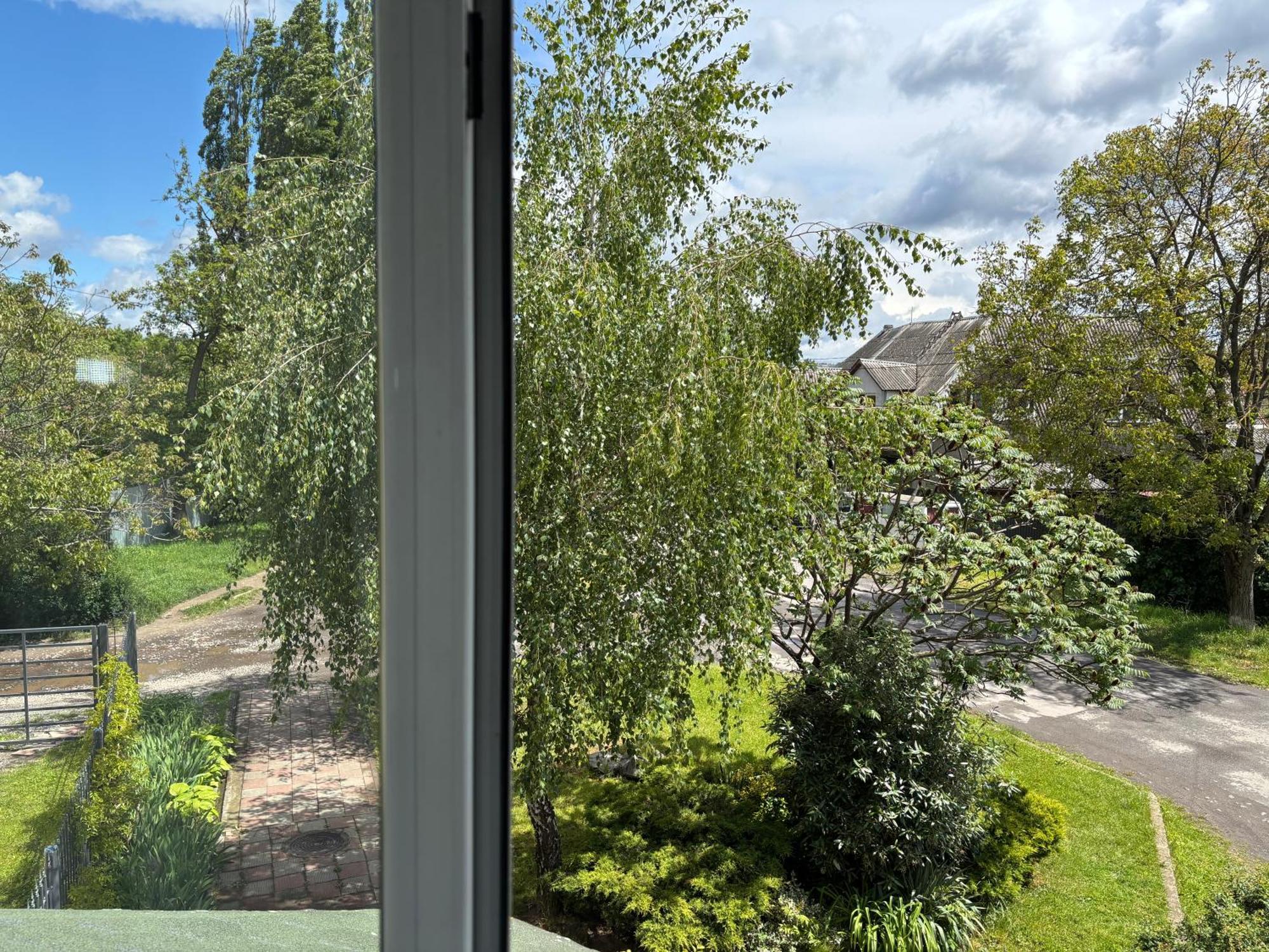 Apartmán Авіа Užhorod Exteriér fotografie