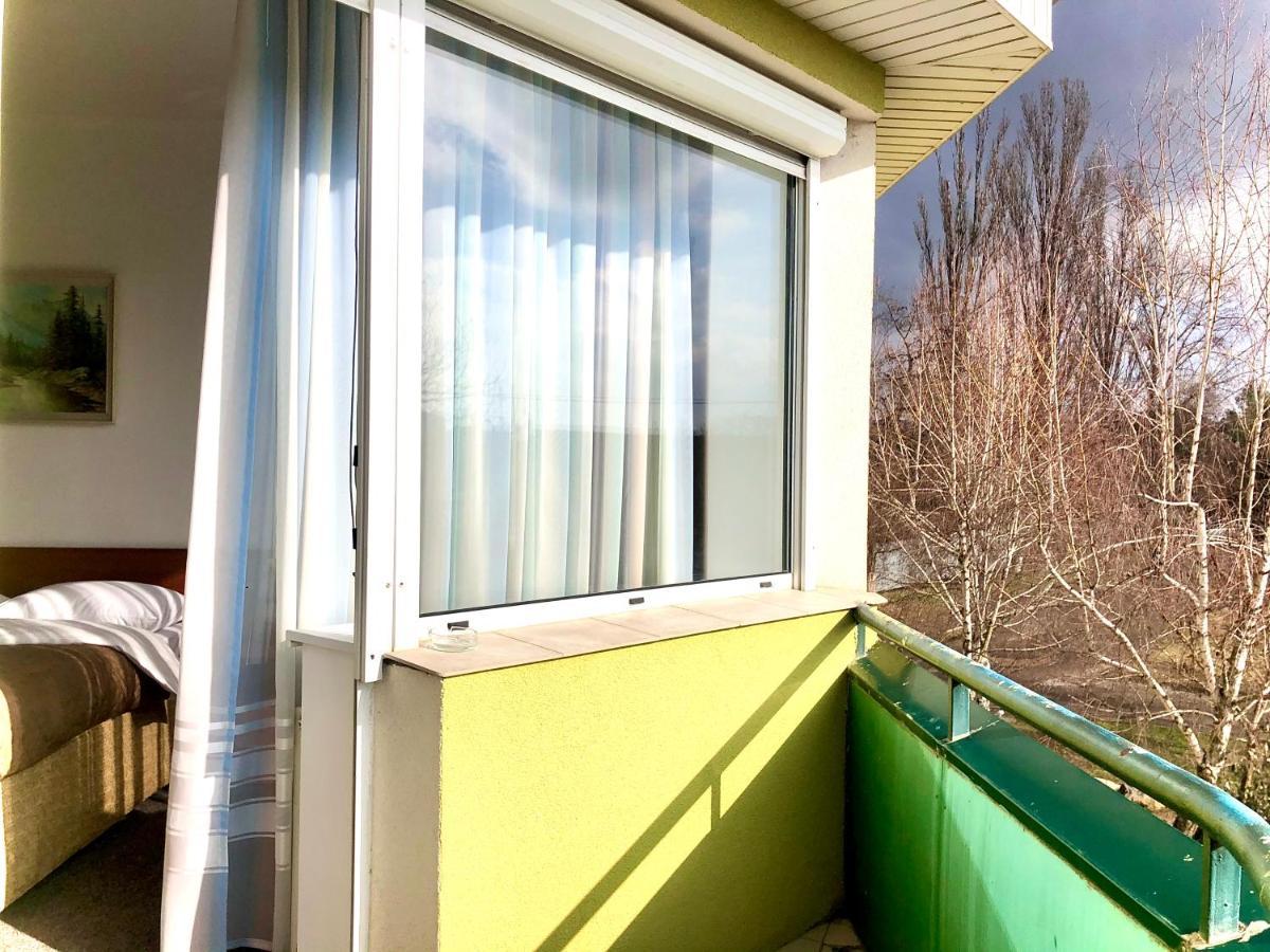 Apartmán Авіа Užhorod Exteriér fotografie